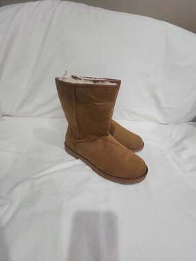Makalu California Women's Faux Fur-Lined Mid-Calf Winter Boots in Tan